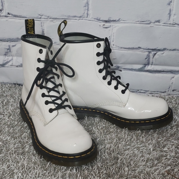 Dr. Martens Shoes - 8 Eyelet White Dr. Martens